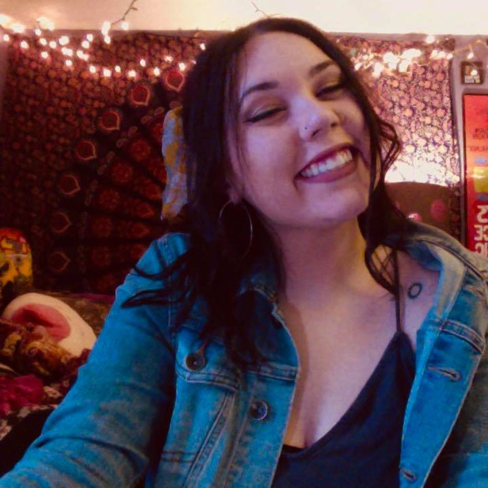 Meet your Posher, Hannah